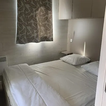 Domaine Les Nids Du Camping 4*