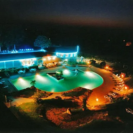 Camping Domaine Les Nids Du 4*